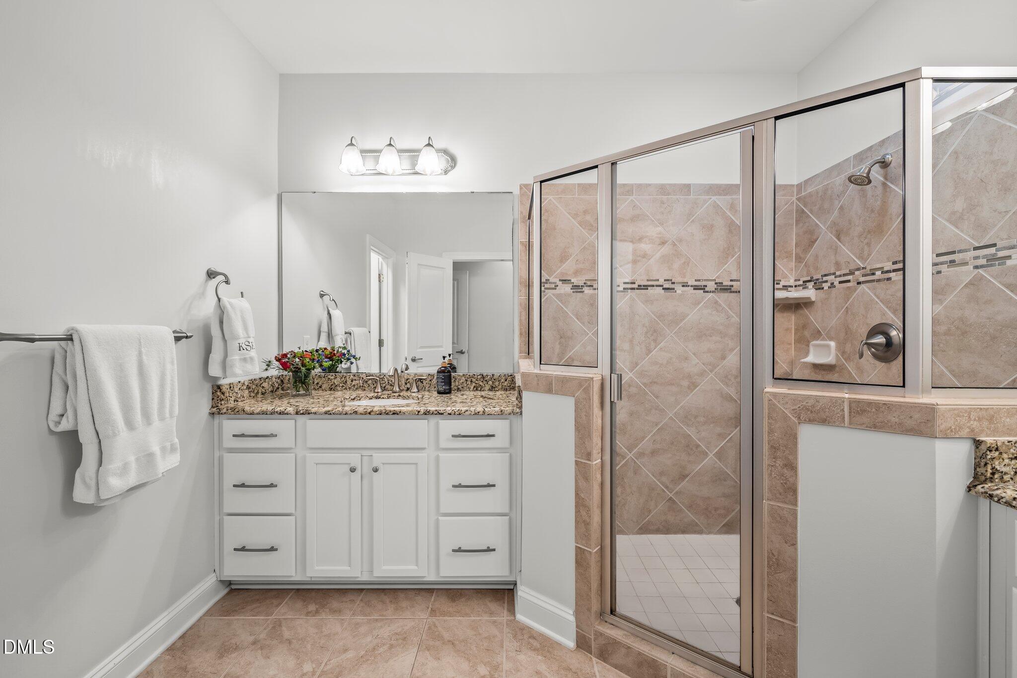 3604 Julia Lane Raleigh, NC 27609 - Photo 22 of 41 23-web-or-mls-DSC06440