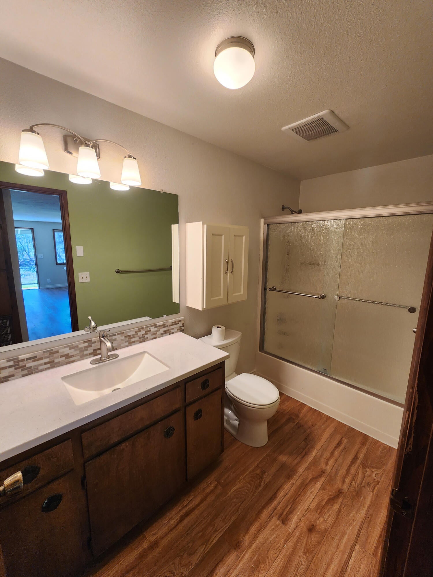 1707 Robinson Road Grants Pass, OR 97527 - Photo 12 of 40 Bathroom 1