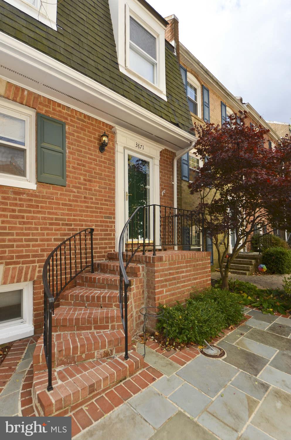 3871 Chain Bridge Road Fairfax, VA 22030 - Photo 1 of 30 Exterior (Front)