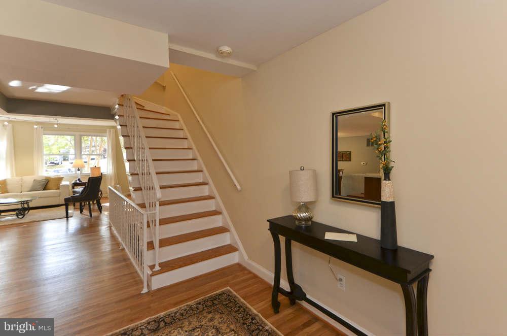 3871 Chain Bridge Road Fairfax, VA 22030 - Photo 2 of 30 Interior (General)