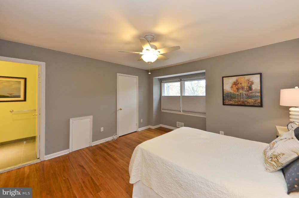 3871 Chain Bridge Road Fairfax, VA 22030 - Photo 16 of 30 Bedroom (Master)