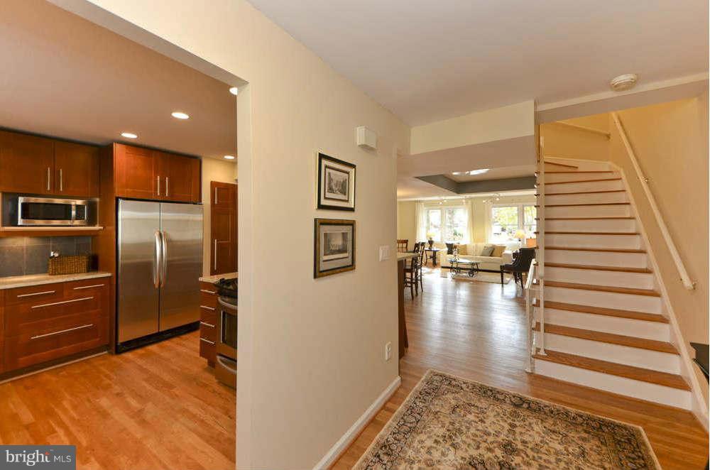 3871 Chain Bridge Road Fairfax, VA 22030 - Photo 5 of 30 Interior (General)