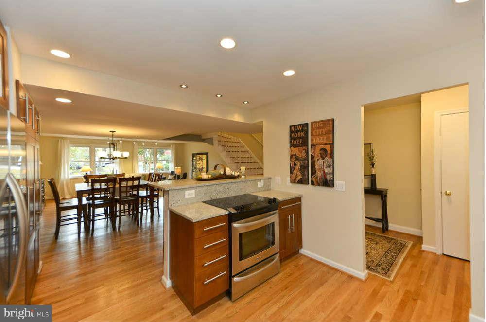 3871 Chain Bridge Road Fairfax, VA 22030 - Photo 8 of 30 Kitchen