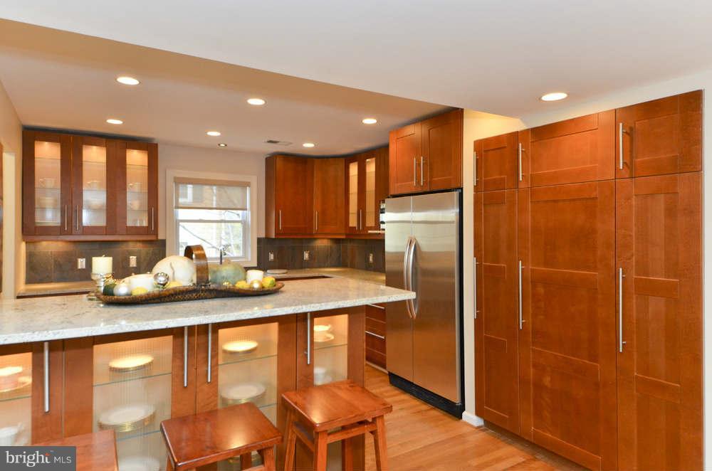 3871 Chain Bridge Road Fairfax, VA 22030 - Photo 10 of 30 Kitchen