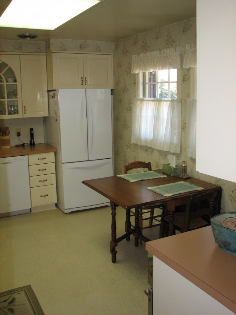 3466 Windsor Road Roanoke, VA 24018 - Photo 4 of 44 kitchen 1