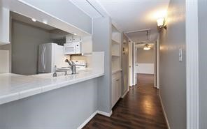 6433 Bayou Glen Road, Unit 6433 Houston, TX 77057 - Photo 6 of 15