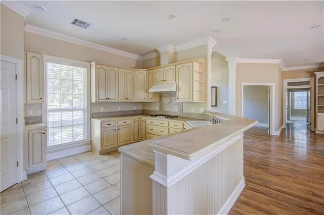 $325,000 | 505 Live Oak Street, Mandeville, LA 70448