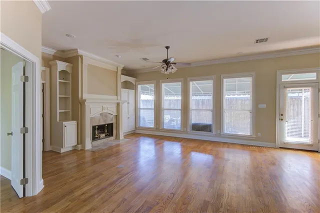 $325,000 | 505 Live Oak Street, Mandeville, LA 70448