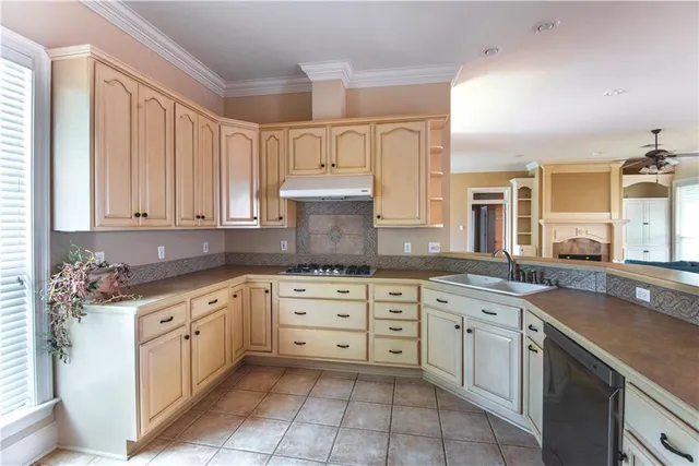 $325,000 | 505 Live Oak Street, Mandeville, LA 70448