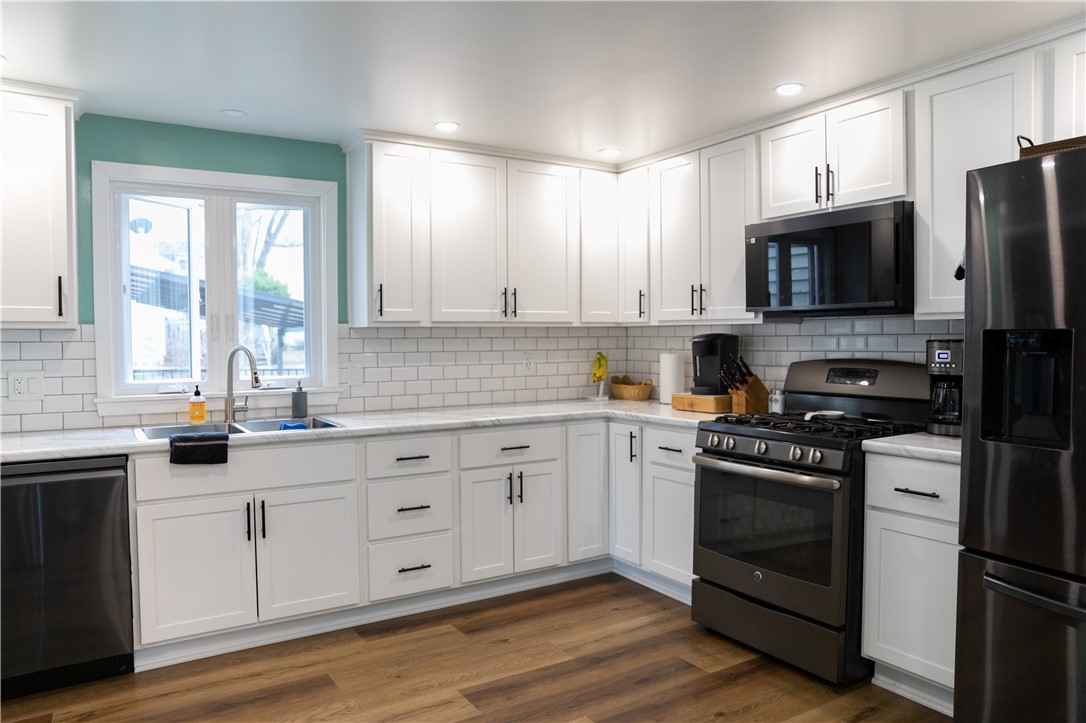 15 Virginia Manor Road Gates, NY 14606 - Photo 8 of 16