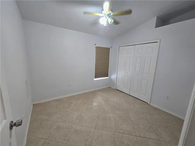 $2,000 | 4876 30th Avenue, Vero Beach, FL 32967