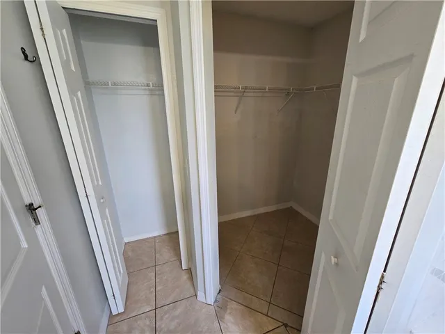 $2,000 | 4876 30th Avenue, Vero Beach, FL 32967