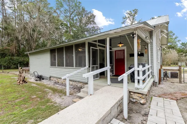 $325,000 | 15835 Southwest County Road 346, Archer, FL 32618