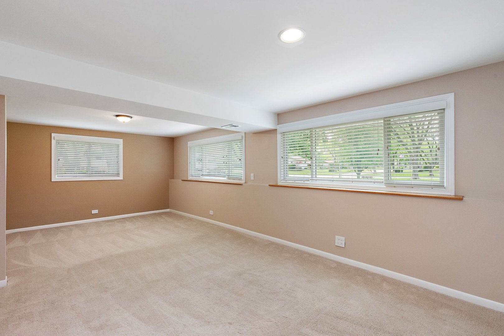 1510 Jefferson Road Hoffman Estates, IL 60169 - Photo 16 of 27 Gallery Image 16