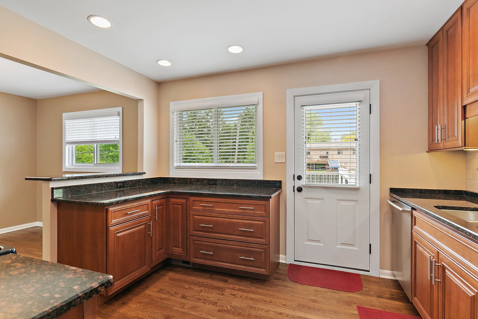 1510 Jefferson Road Hoffman Estates, IL 60169 - Photo 8 of 27 Gallery Image 8
