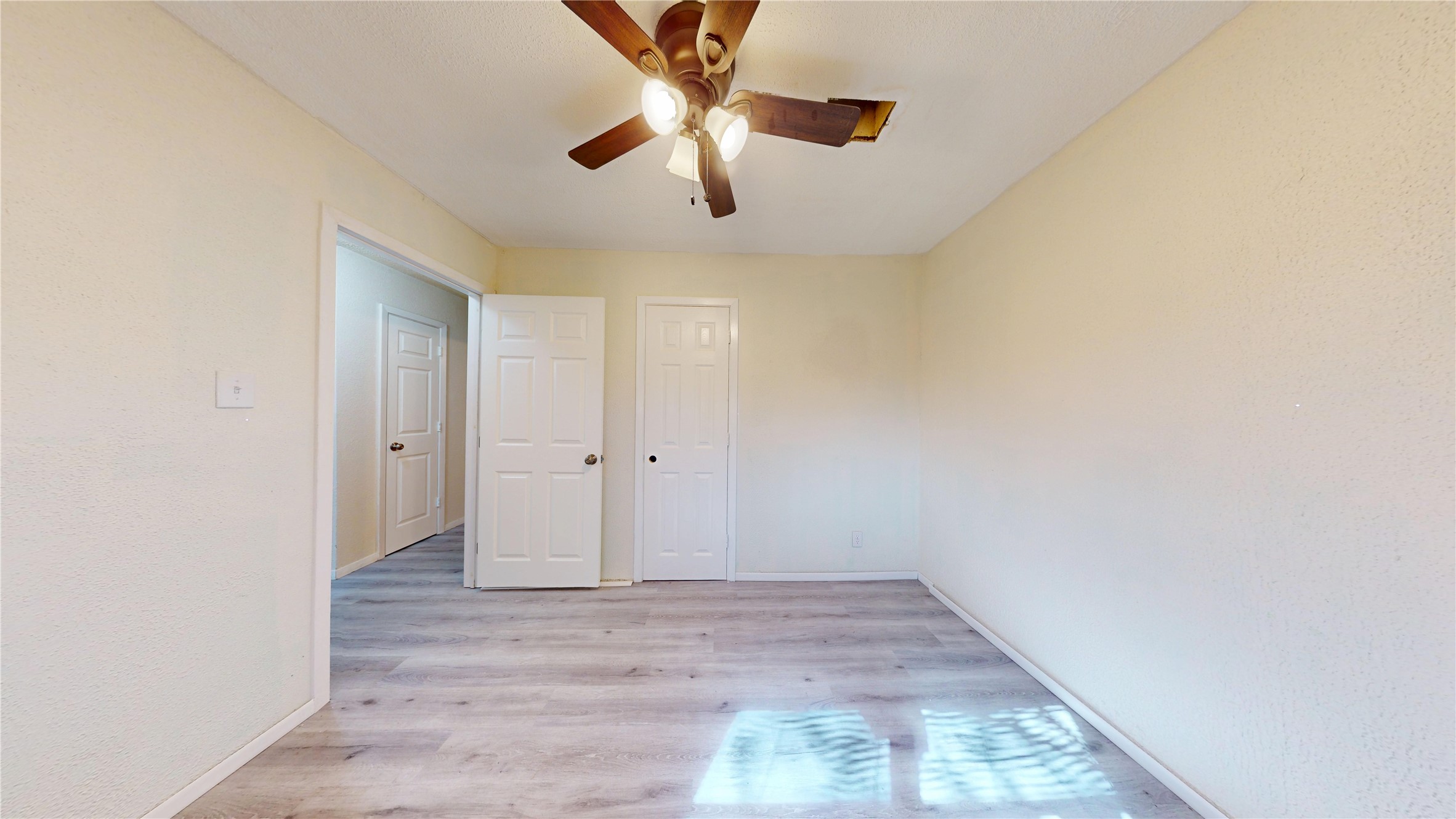 7115 Inkberry Drive Houston, TX 77092 - Photo 20 of 31 a view of an empty room