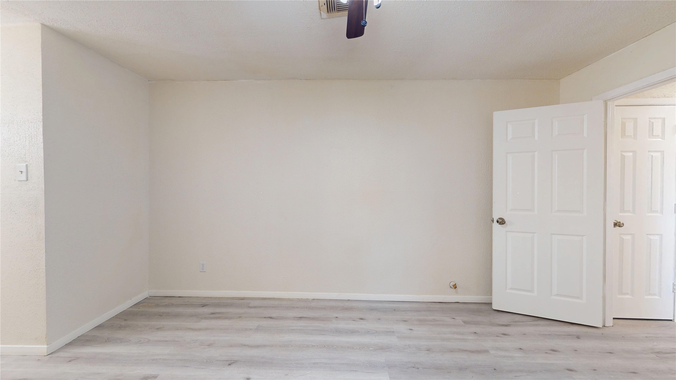 7115 Inkberry Drive Houston, TX 77092 - Photo 26 of 31 a view of an empty room