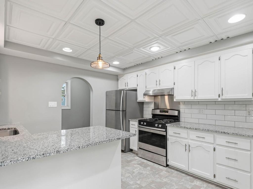 506 3rd Street Southwest Montgomery, MN 56069 - Photo 11 of 22