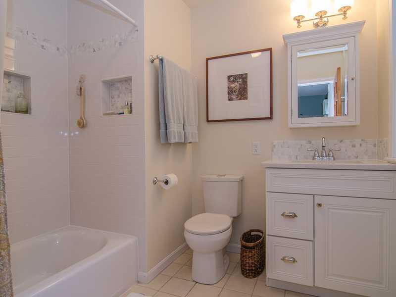 35 McAuley Road Cape Elizabeth, ME 04107 - Photo 25 of 34 Master Bath/Spa.
