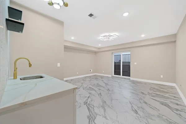 $1,099,000 | 32 Zabriskie Street, Unit 1, Jersey City, NJ 07307