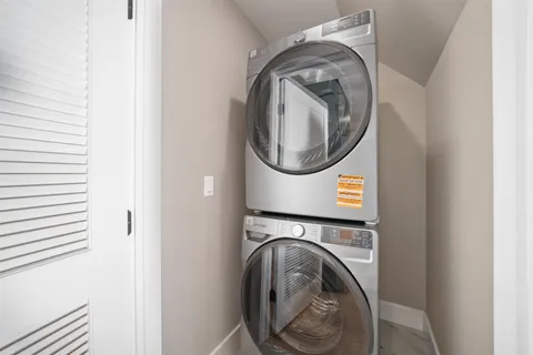 $1,099,000 | 32 Zabriskie Street, Unit 1, Jersey City, NJ 07307