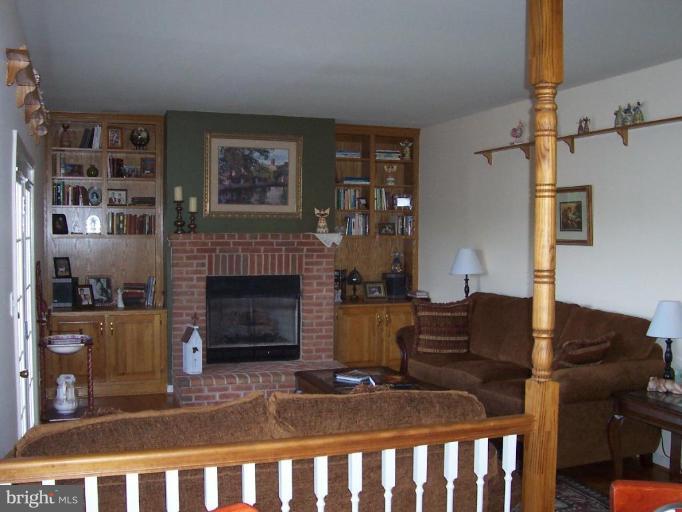 2901 Double Church Road Stephens City, VA 22655 - Photo 12 of 24 Family Room