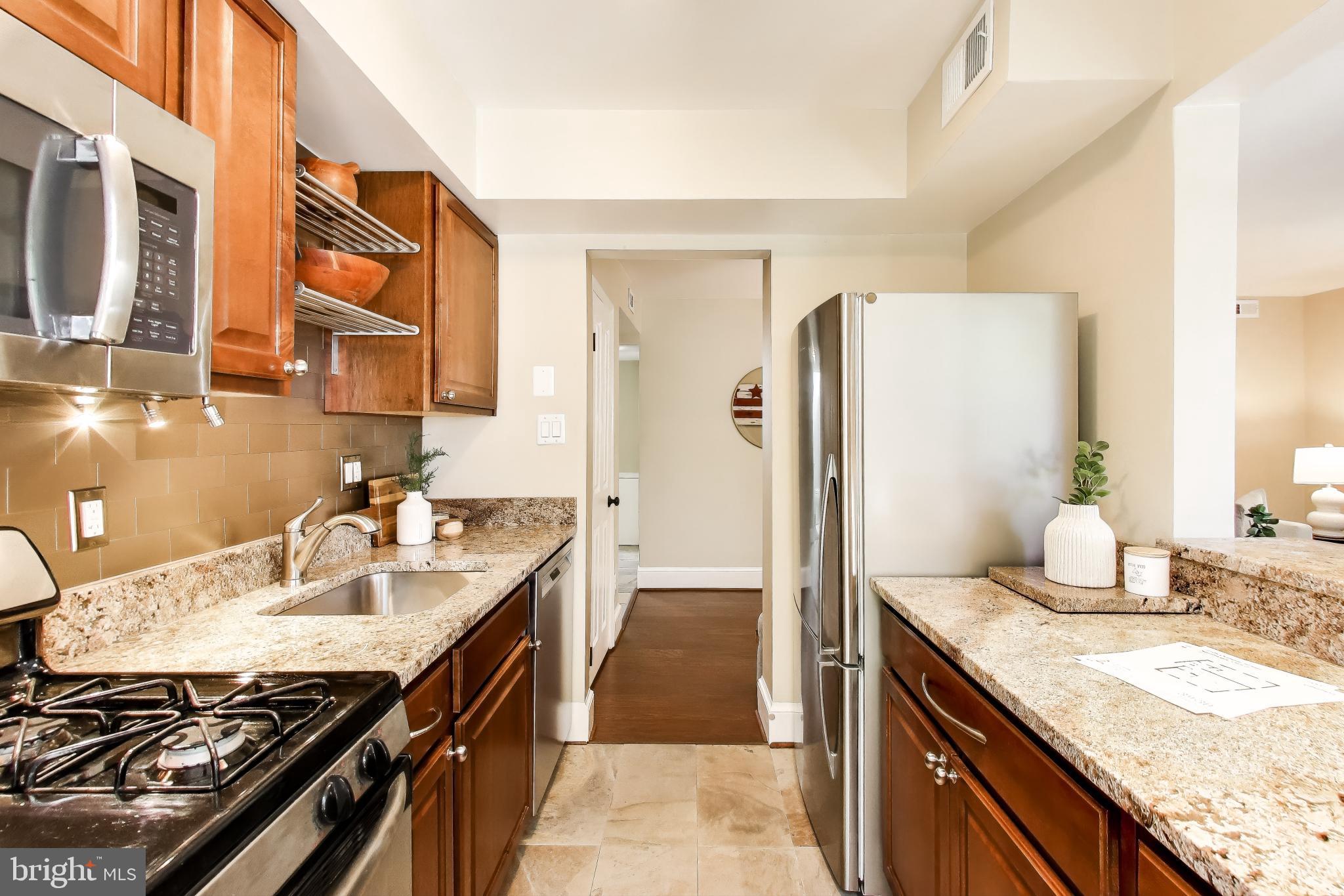 2725 Ordway Street Northwest, Unit 2 Washington, DC 20008 - Photo 6 of 17