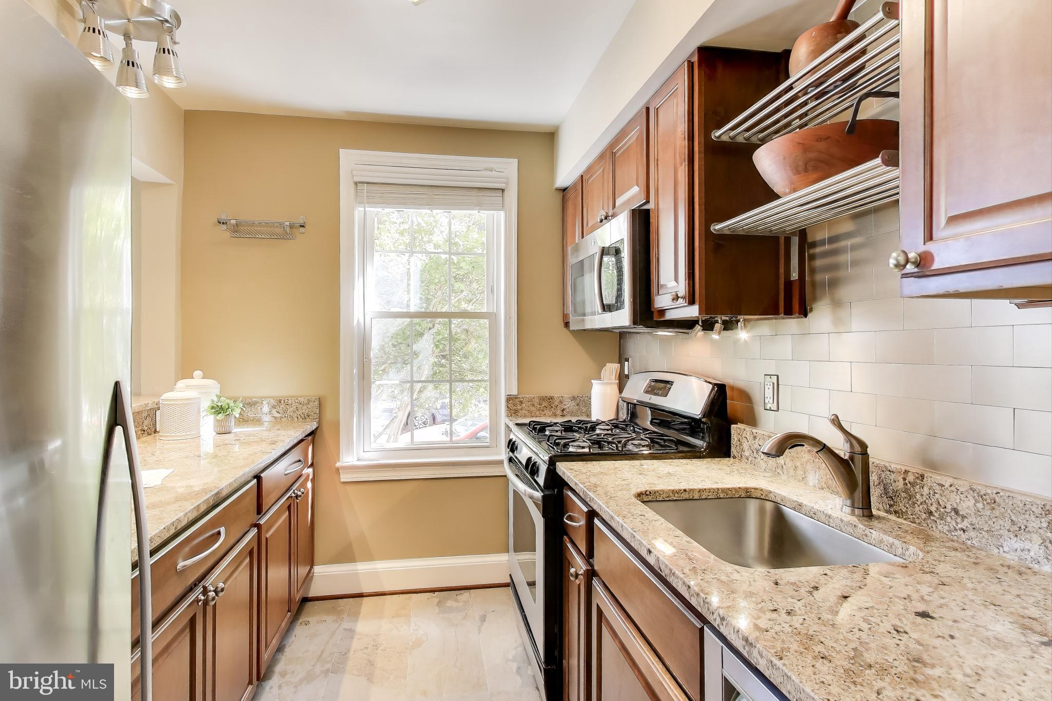 2725 Ordway Street Northwest, Unit 2 Washington, DC 20008 - Photo 7 of 17