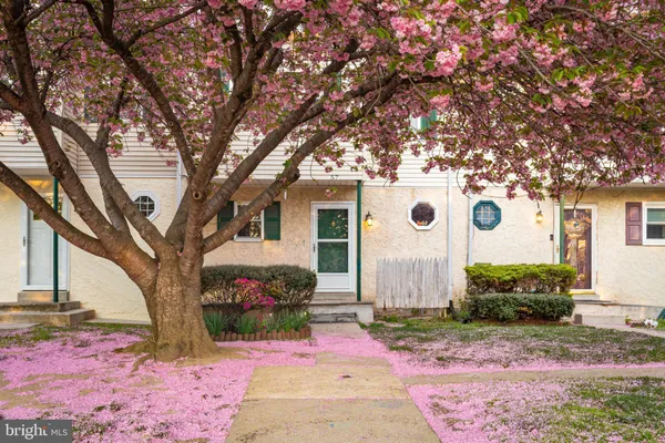 $320,000 | 57 Brighton Court, Downingtown, PA 19335