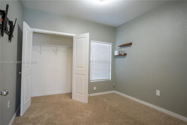 $2,300 | 528 Northeast 1st Street, Florida City, FL 33034