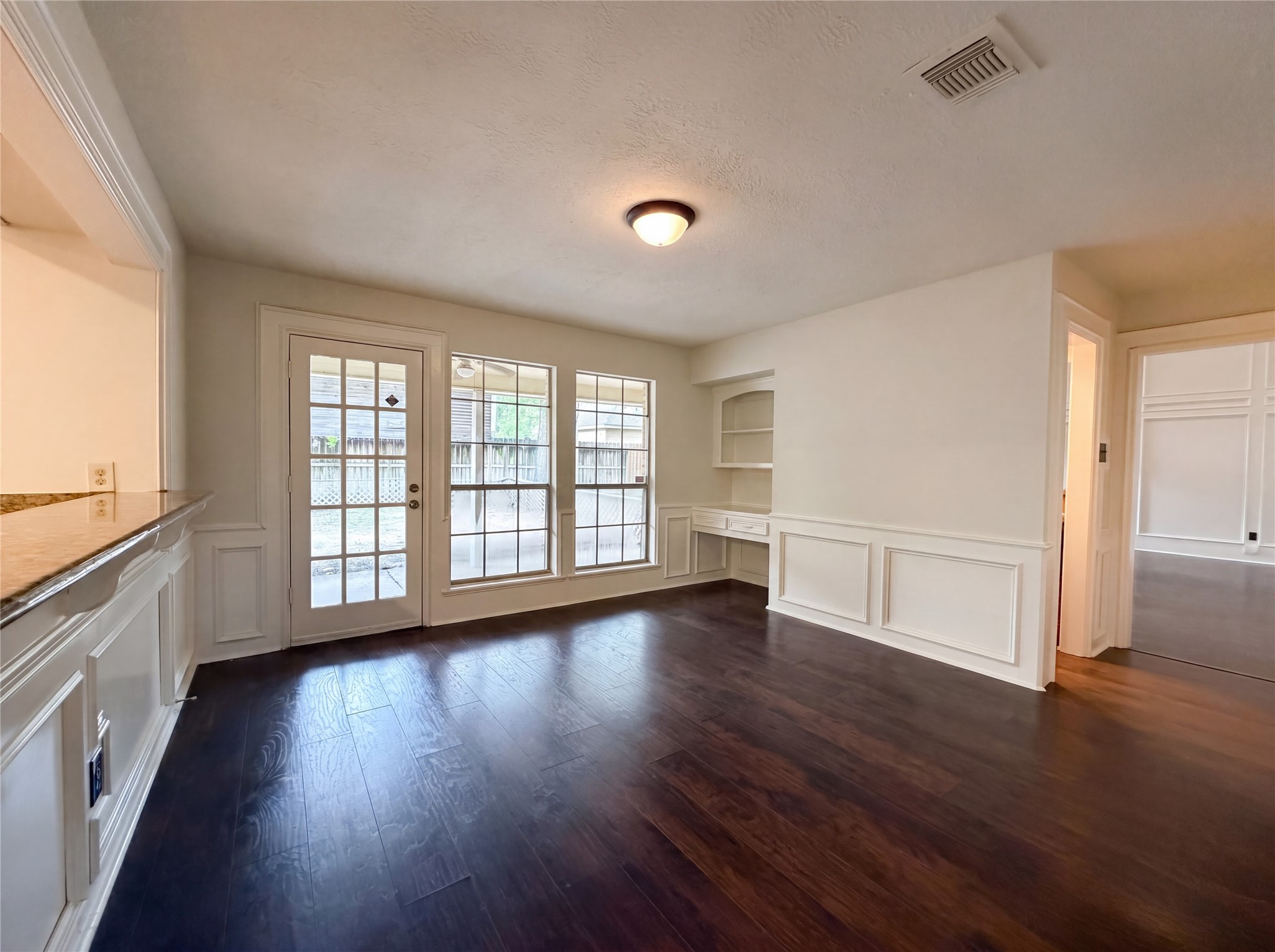 6902 Fawncliff Drive Houston, TX 77069 - Photo 8 of 26