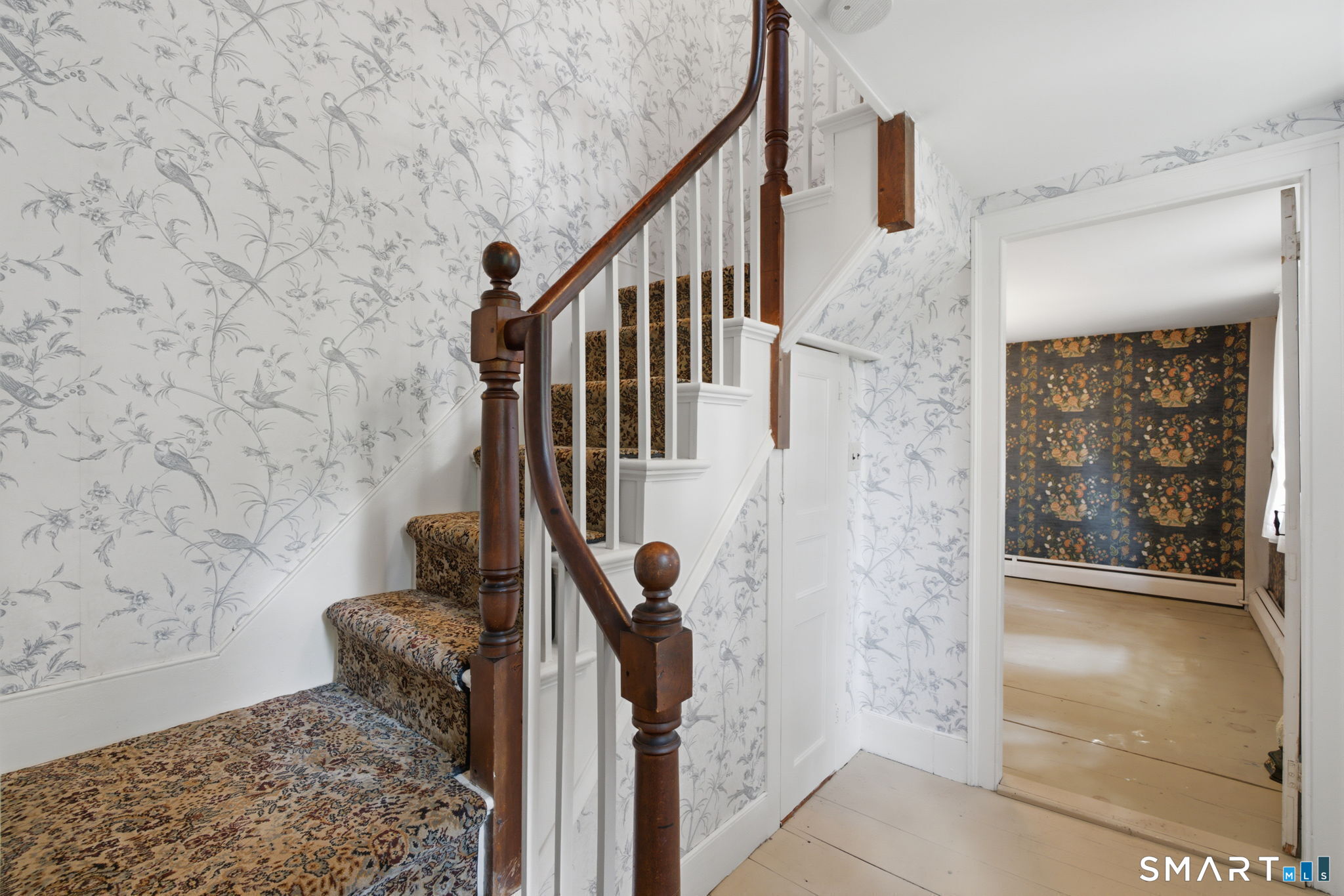 55 Gavitt Road Barkhamsted, CT 06063 - Photo 19 of 40 Front stairwell