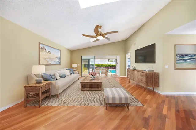 $950,000 | 250 Cortland Avenue, Winter Park, FL 32789