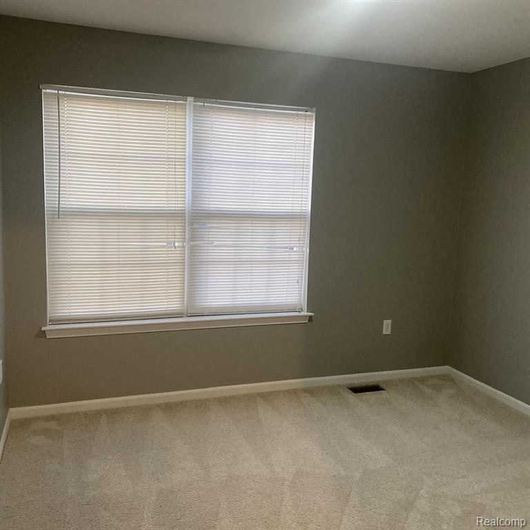 636 Cherry Orchard Road, Unit 152 Canton, MI 48188 - Photo 11 of 21