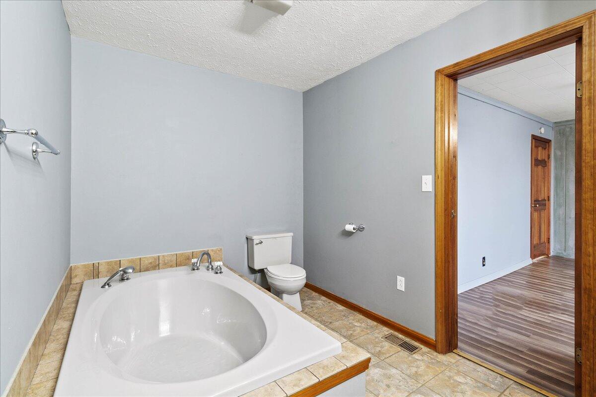 5228 C R 39 Huntsville, OH 43324 - Photo 26 of 53