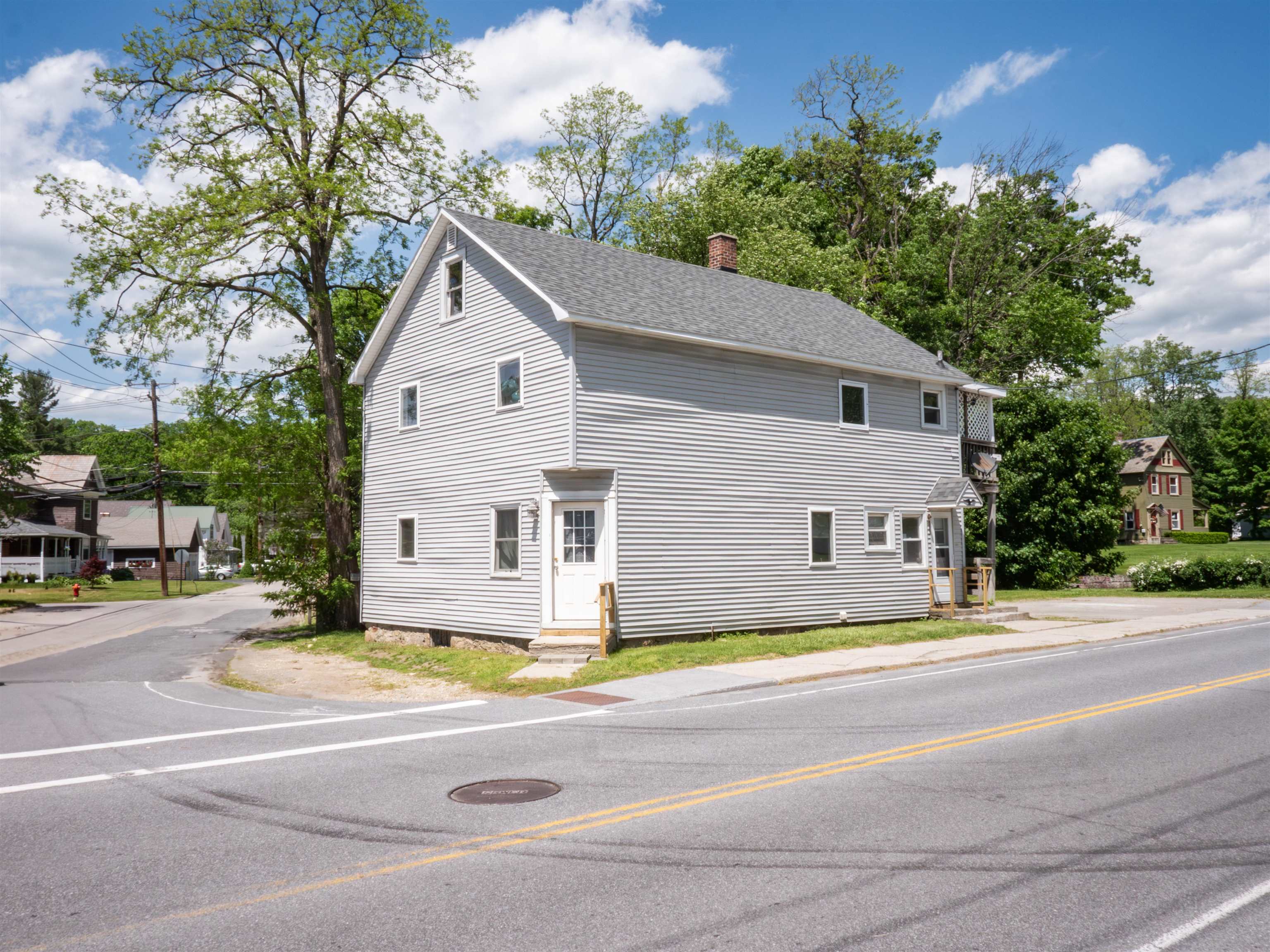 1004 Main Street Bennington, VT 05201 - Photo 3 of 28 Gallery Image 3