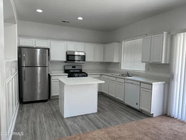 $1,975 | 9711 West Horse Thief Pass, Tolleson, AZ 85353