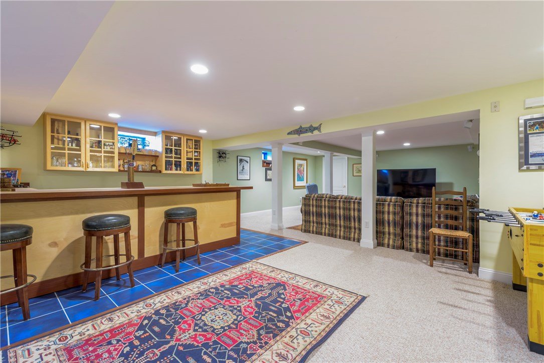 1 Ocean Heights Road Newport, RI 02840 - Photo 26 of 34 Lower level recreation and media room