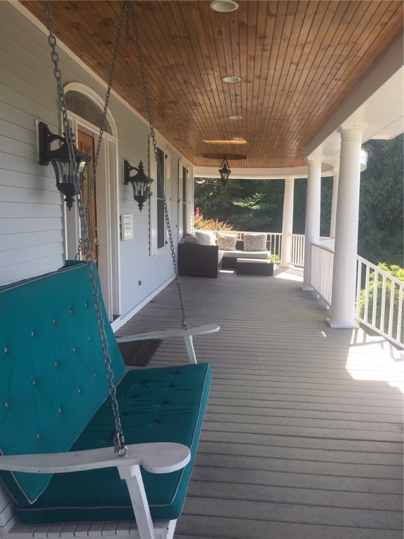 1 Ocean Heights Road Newport, RI 02840 - Photo 7 of 34 Front porch