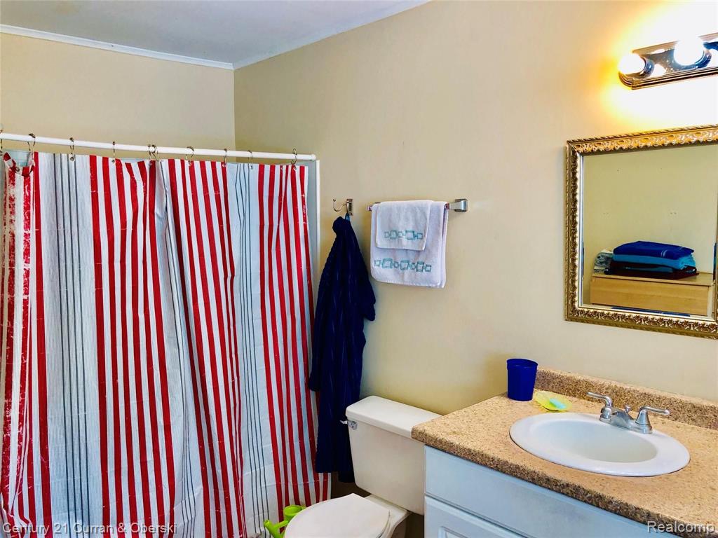 6763 North Gulley Road Dearborn Heights, MI 48127 - Photo 14 of 21