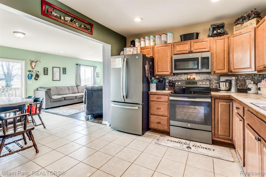 4985 County Farm Road Croswell, MI 48422 - Photo 6 of 32 Gallery Image 6