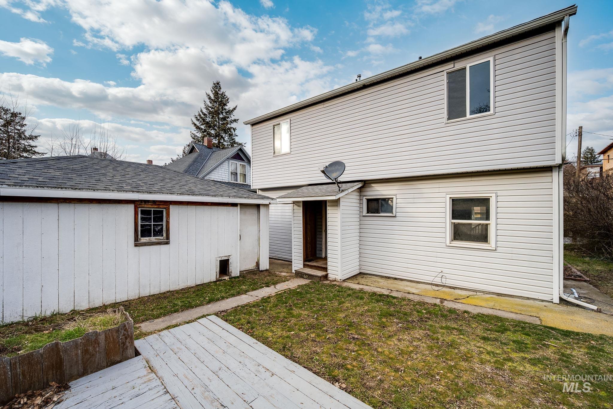 421 East 8th Street Moscow, ID 83843 - Photo 3 of 36