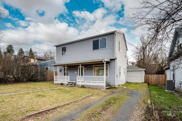 $329,000 | 421 East 8th Street, Moscow, ID 83843