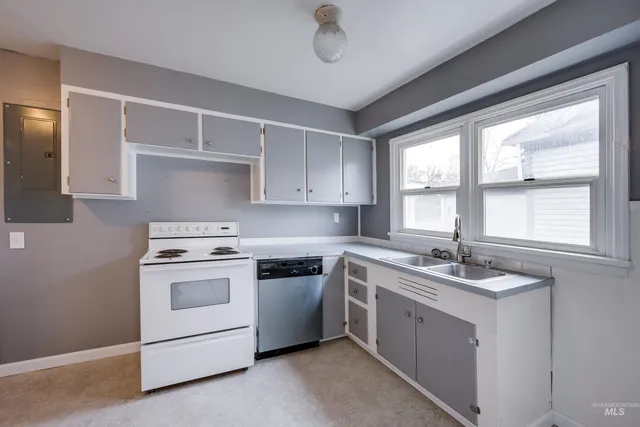 $329,000 | 421 East 8th Street, Moscow, ID 83843