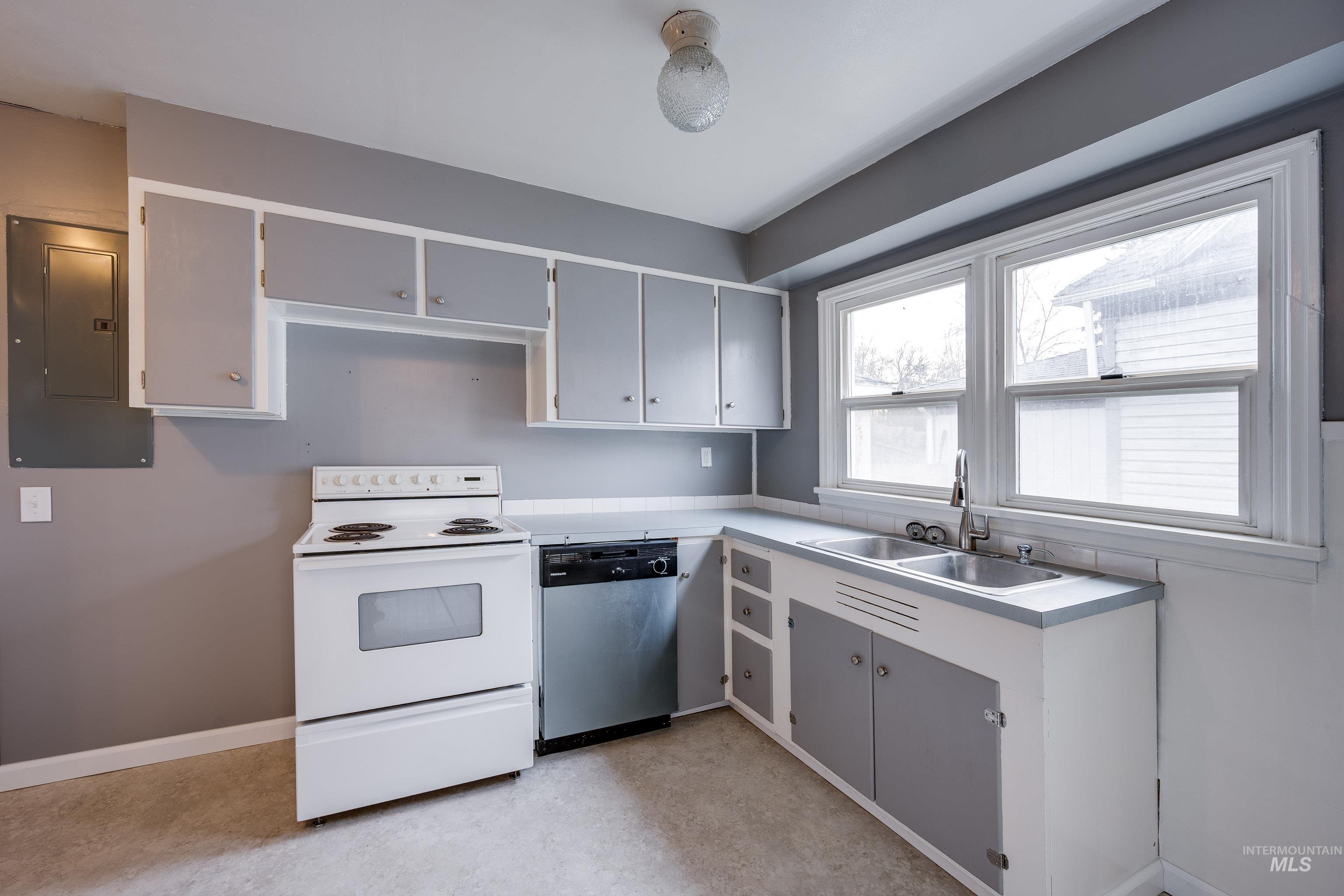 421 East 8th Street Moscow, ID 83843 - Photo 10 of 36