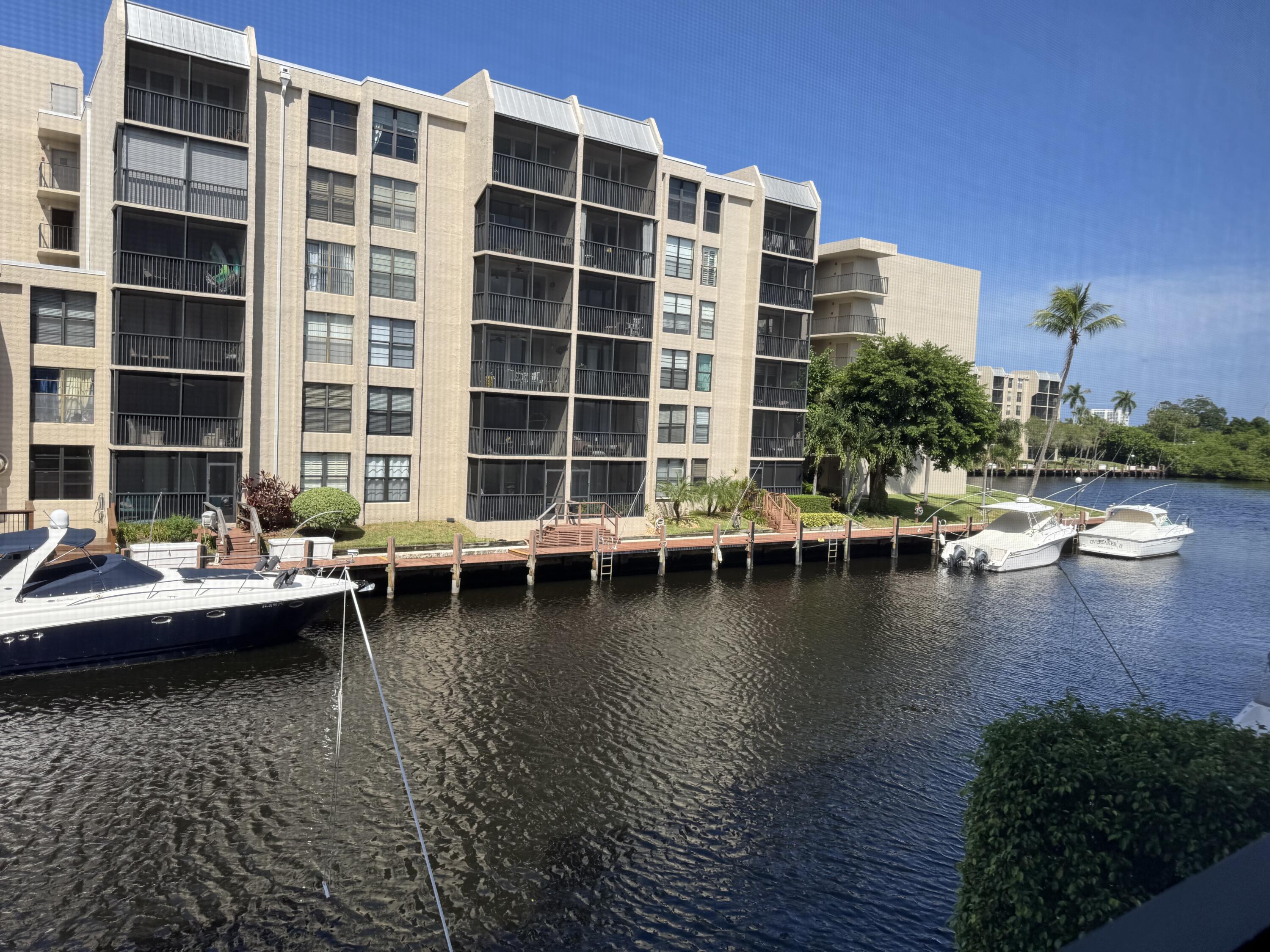 12 Royal Palm Way, Unit 2050 Boca Raton, FL 33432 - Photo 2 of 27 Water Views