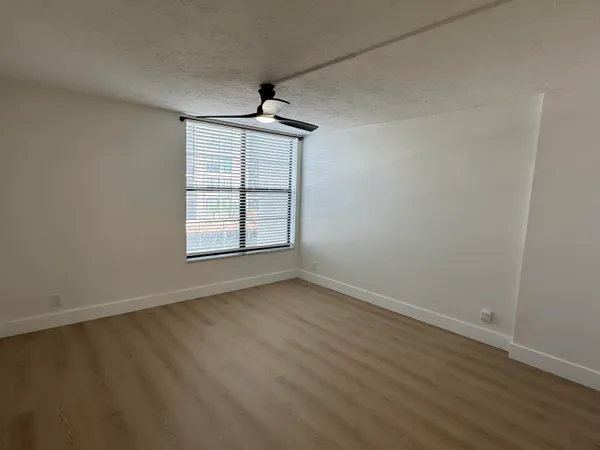 $2,950 | 12 Royal Palm Way, Unit 2050, Boca Raton, FL 33432