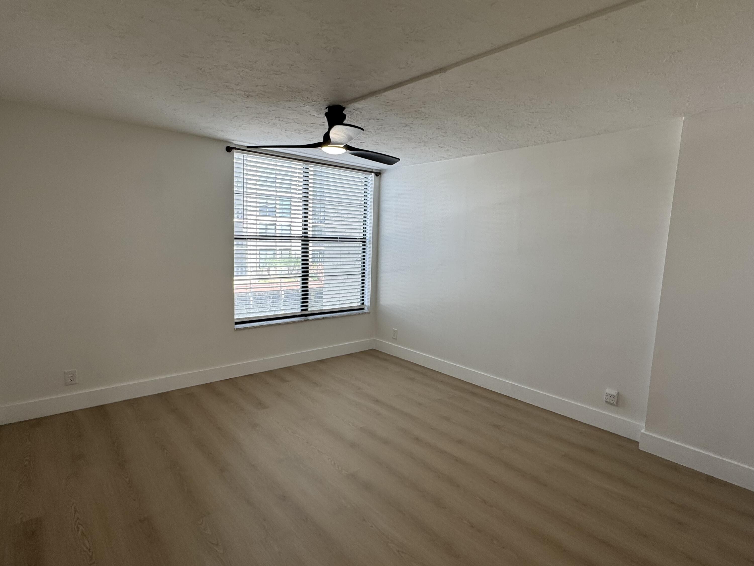 12 Royal Palm Way, Unit 2050 Boca Raton, FL 33432 - Photo 8 of 27 Owner's Suite