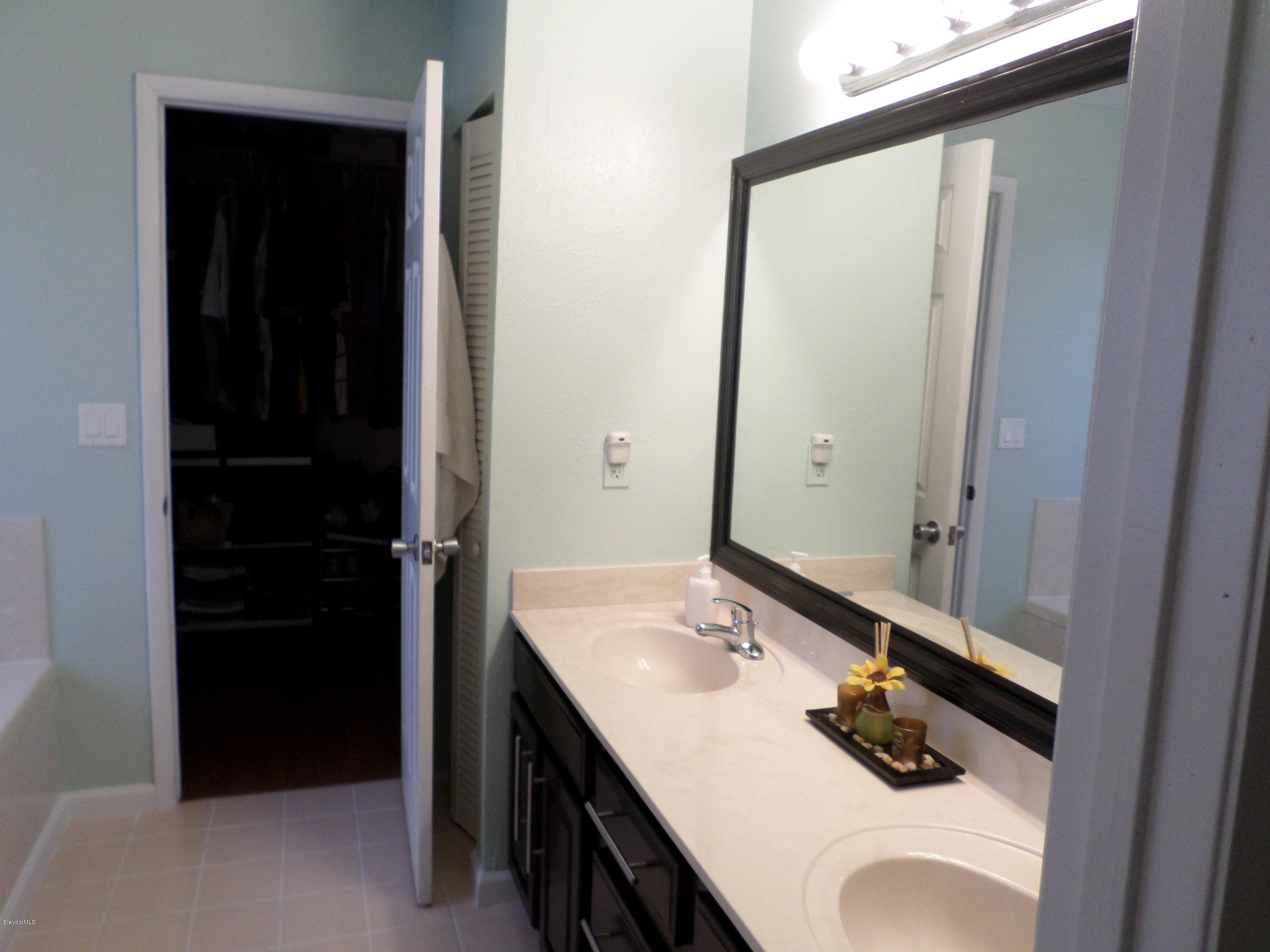7180 Freeport Road Cocoa, FL 32927 - Photo 14 of 31 SAM_0211