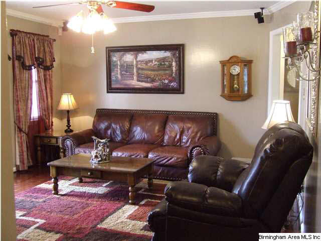 212 Park Road Pleasant Grove, AL 35127 - Photo 3 of 32